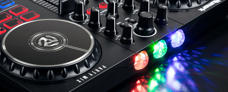 bàn dj numark tích hợp đèn led