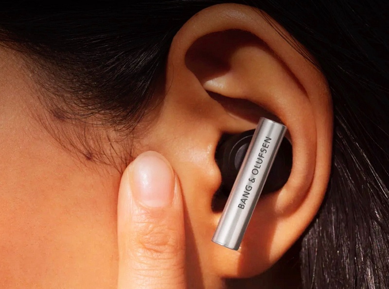 beo grace điều khiển chạm da