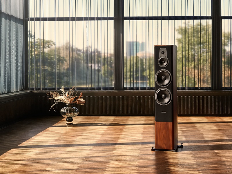 Loa Dynaudio Contour 60i