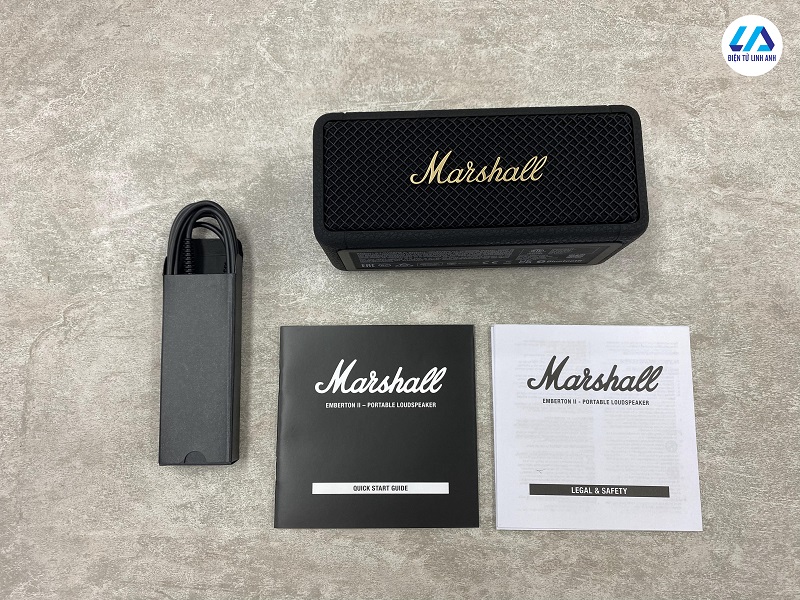 mở hộp loa marshall emberton 2