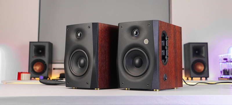 bố trí loa hivi swan d1100