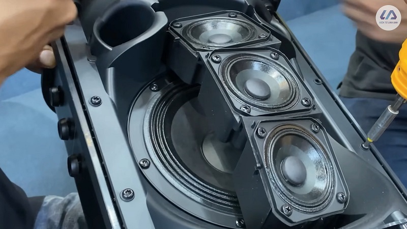 cấu trúc củ loa trên bose s1 pro+