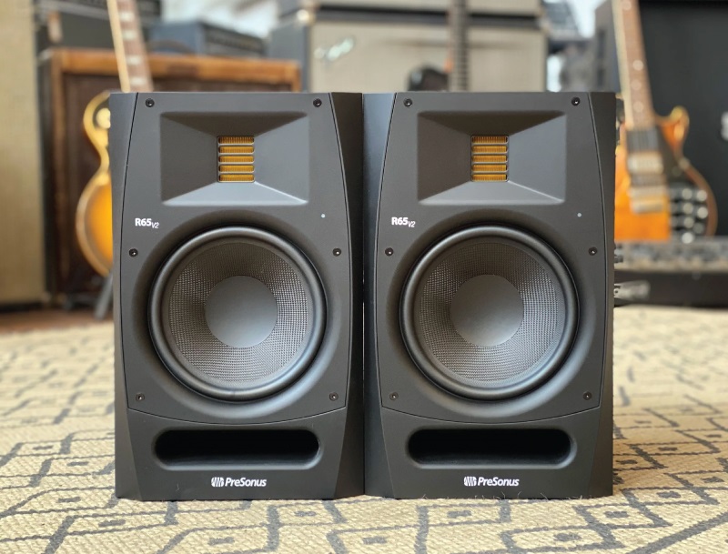 chất âm loa presonus r65 v2