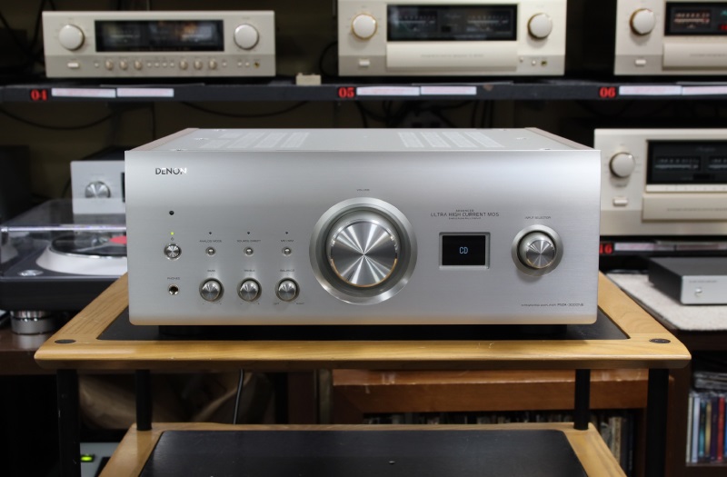 chất liệu amply pma-3000ne