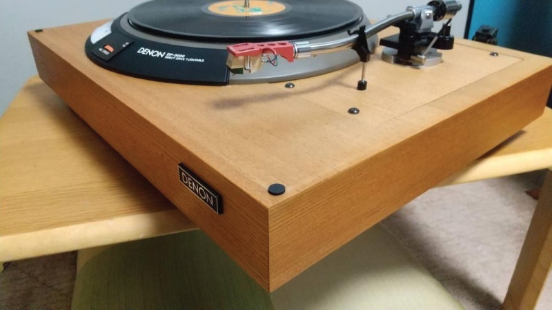 chất liệu đầu đĩa than denon dp 3000