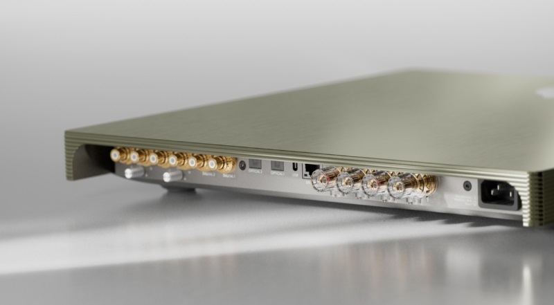 cổng kết nối trên amply devialet astra