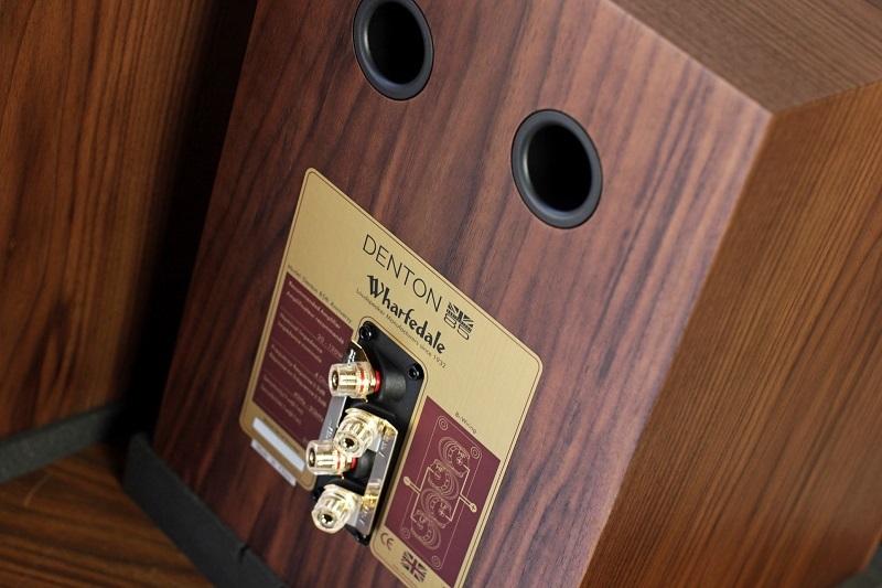 cổng kết nối trên loa denton 85th