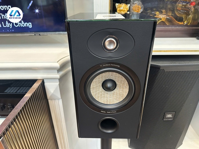 công trình focal aria evo x no1 và yamaha r-n800a