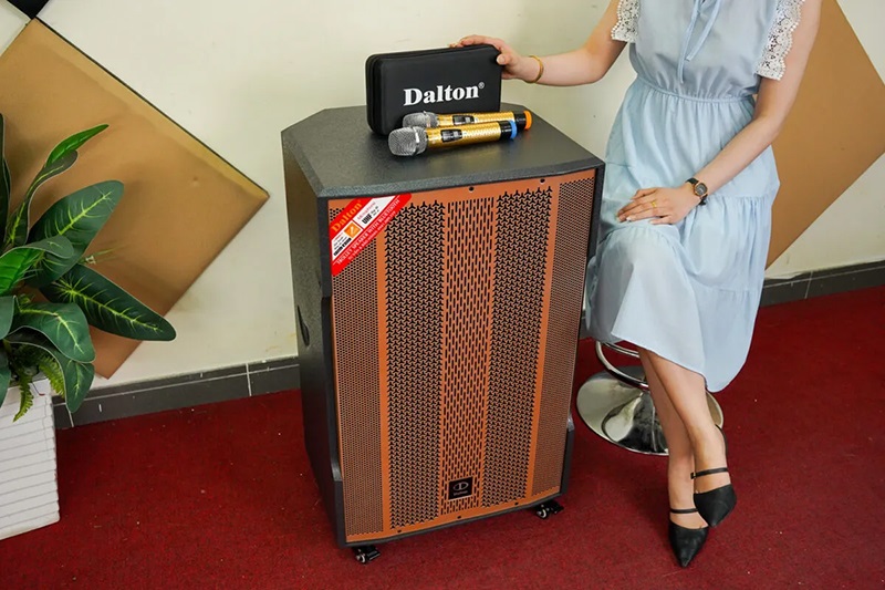 Loa Dalton TS-18A1800 phụ kiện đi kèm