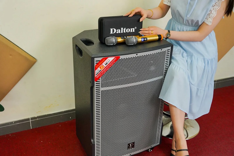 Loa Dalton TS-18G800X chất âm