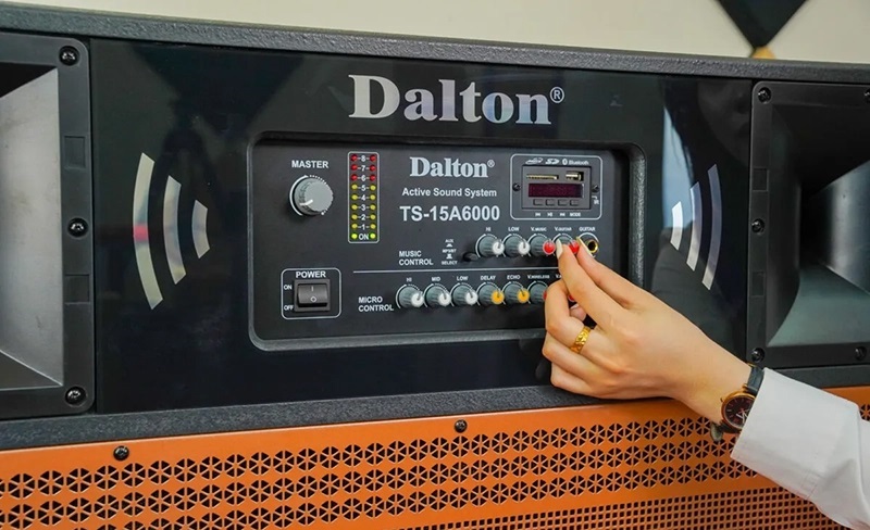 Loa Dalton TS-15A6000 hiệu chỉnh