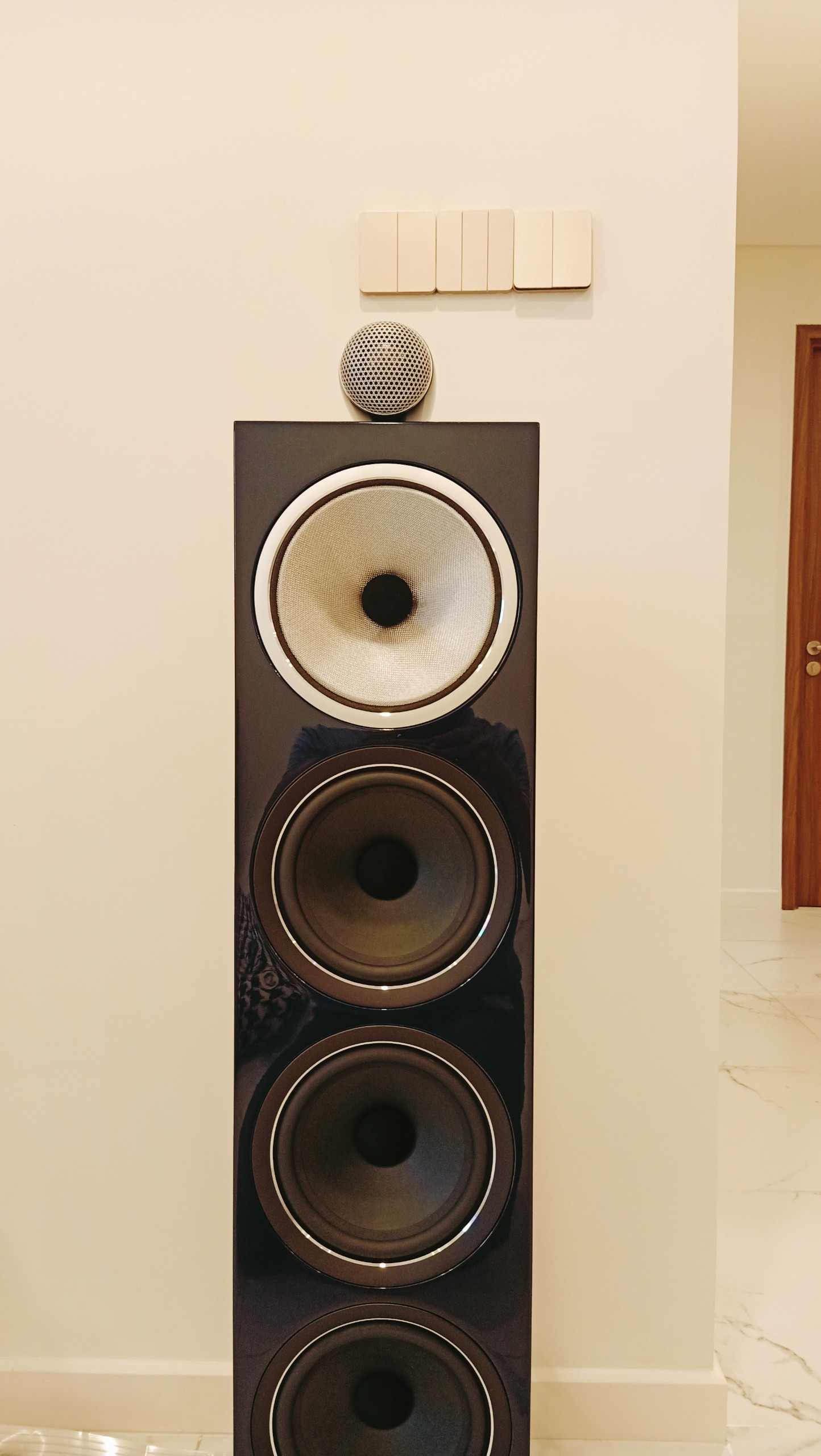 Loa Bowers & Wilkins 702 Signature