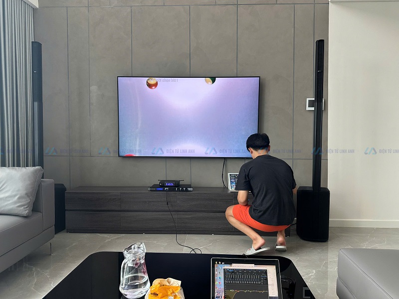 giá dàn karaoke bose l1 pro8 + vang kx180 + micro vm300 + đầu liền màn VietKTV AIO20 4TB