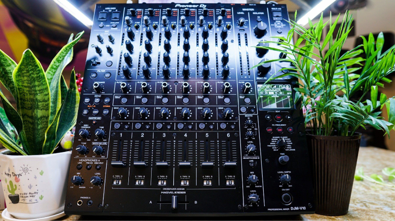 đánh giá bàn dj pioneer DJM-V10