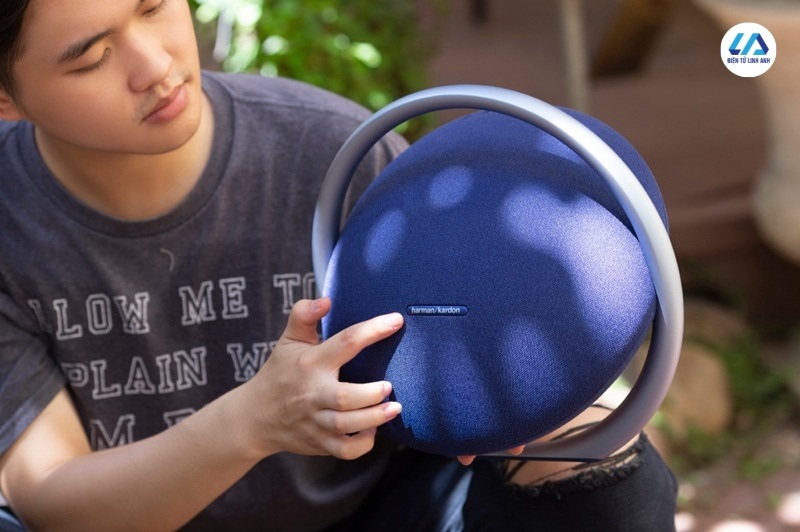 đánh giá harman kardon onyx studio 8 chất lượng âm thanh