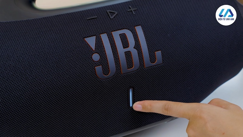 đánh giá thiết kế của boombox 4