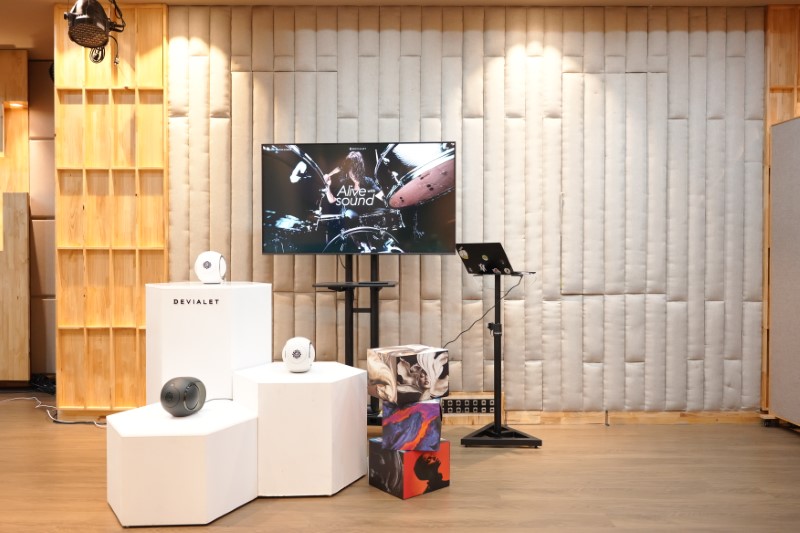 devialet phantom ultimate ra mắt