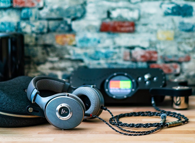 Tai nghe Focal Clear kết nối