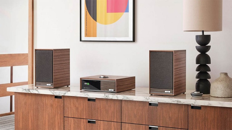 giá loa bookshelf sabre-r