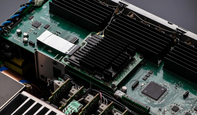 hệ thống mạch của amply avc-x6800h