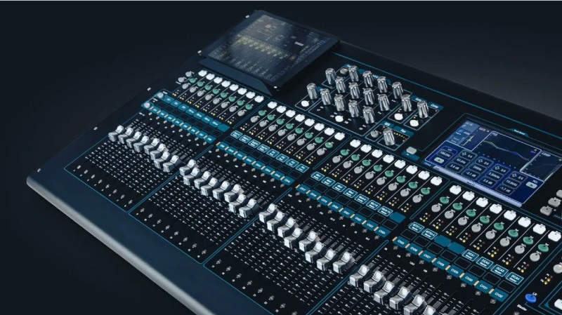 hiệu suất mixer qu-32 chrome