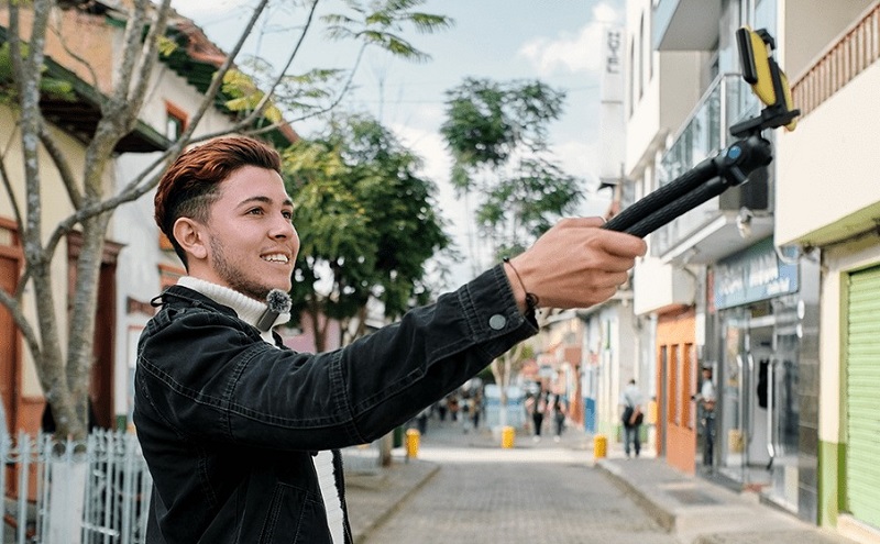 jbl quantum stream wireless với chất lượng ghi âm rõ nét