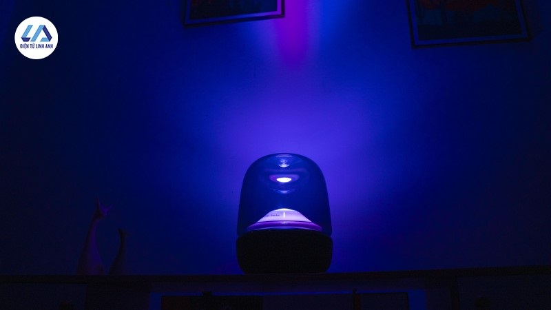 loa aura studio 5 đèn hắt trần