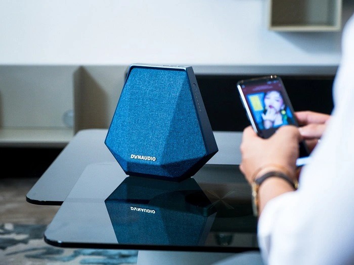 loa bluetooth dynaudio