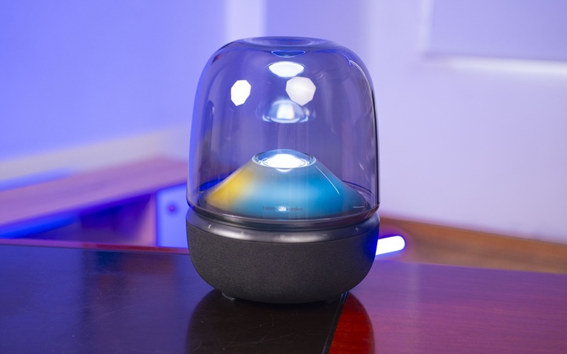 loa harman kardon aura studio 5