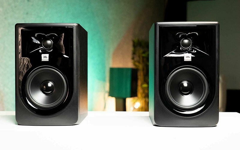 JBL 305P MKII gia bao nhieu