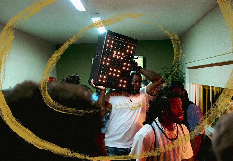 loa marshall bromley 750 đèn led