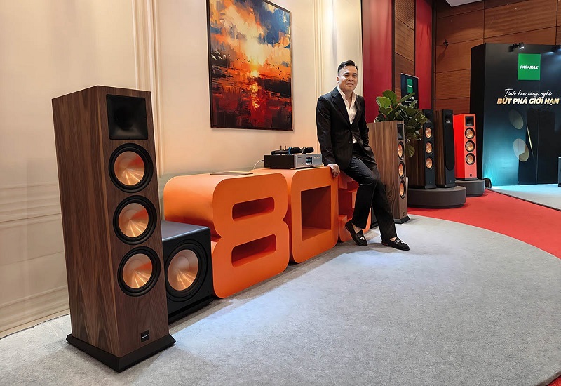 loa paramax euro 803