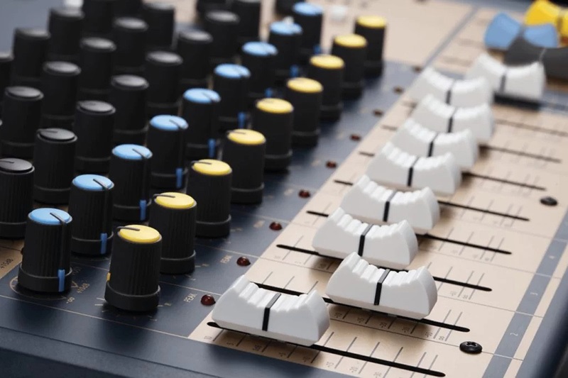 Mixer Soundcraft Nano M08BTEU tính năng