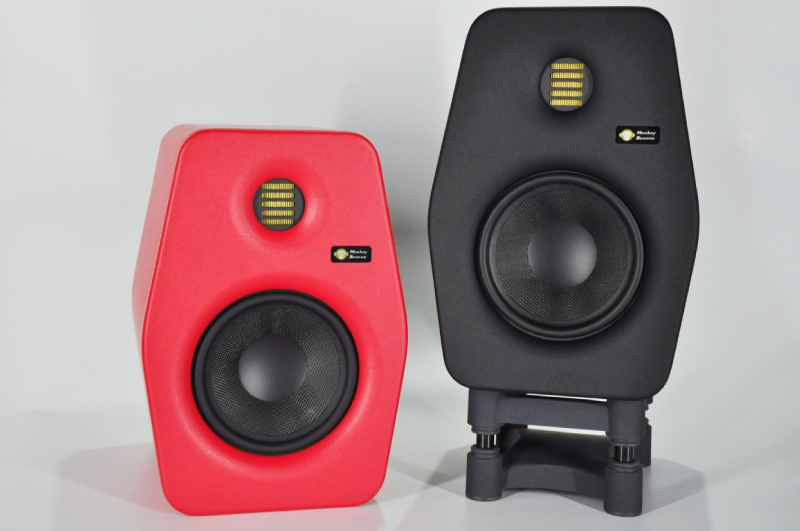 loa kiểm âm Monkey-Banana Baboon 6 với thiết kế độc đáo