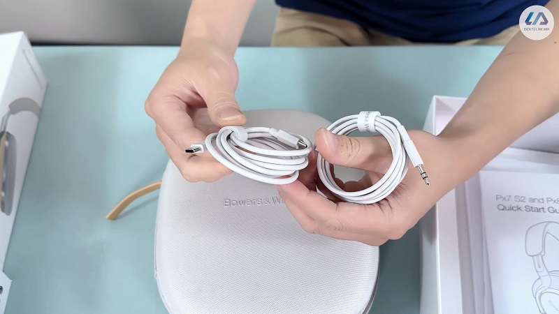 phụ kiện của tai nghe px8