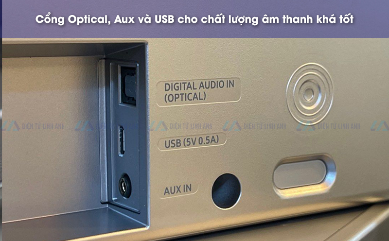 Samsung HW-K551 tích hợp cổng optical, aux và usb