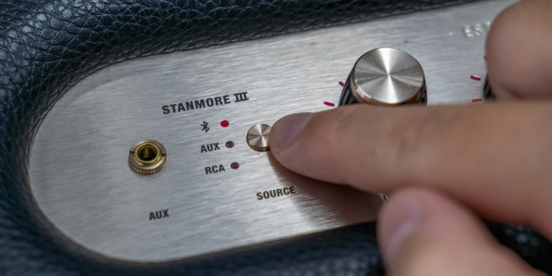 sửa loa marshall chọn nguồn vào