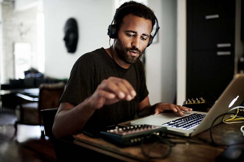 tai nghe sennheiser hd 25