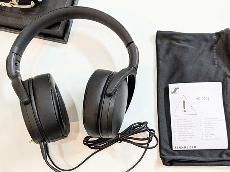 Tai nghe Sennheiser HD 400S kết nối