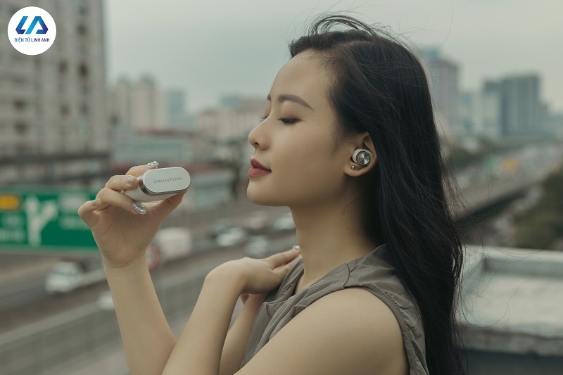 tai nghe true wireless bowers wilkins