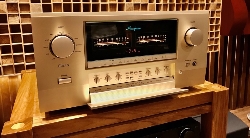 thiết kế amply accuphase e-800s