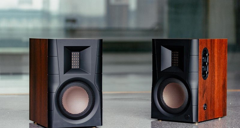 thiết kế của loa hivi d200