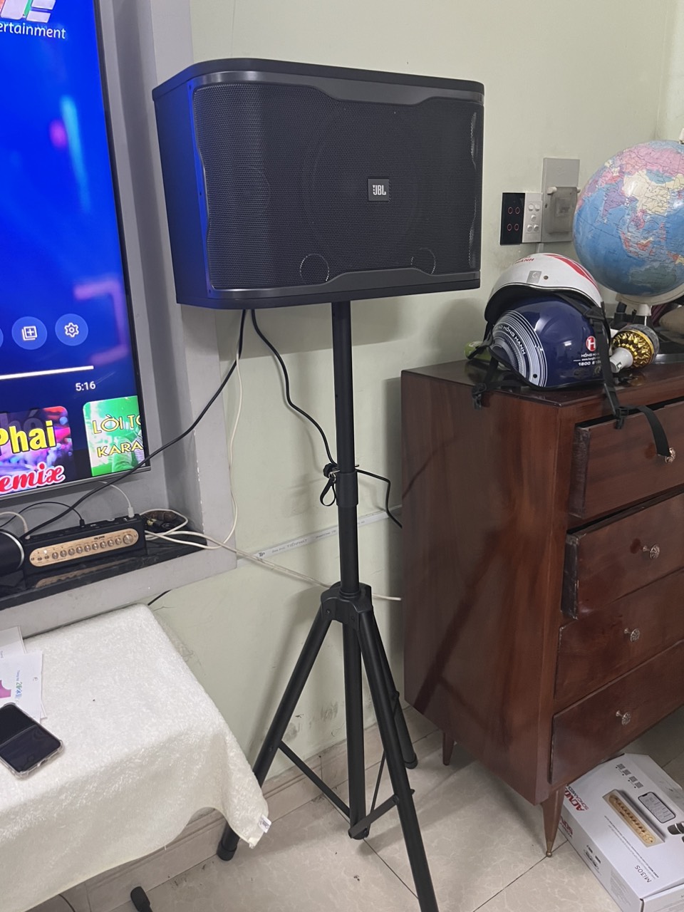 Loa Karaoke JBL RM210