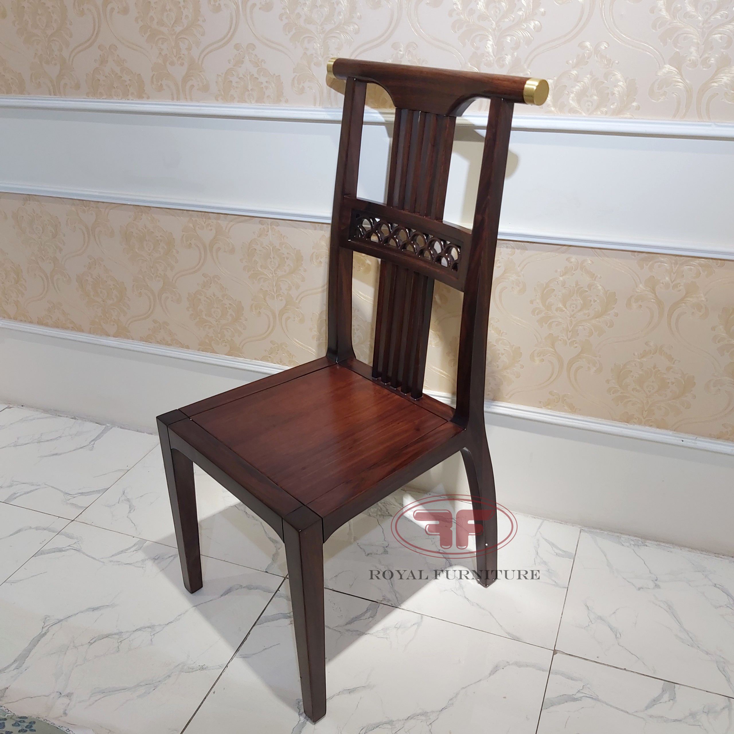 Ghế ăn nhập khẩu indochine A03 màu nâu hạt dẻ mộc mạc