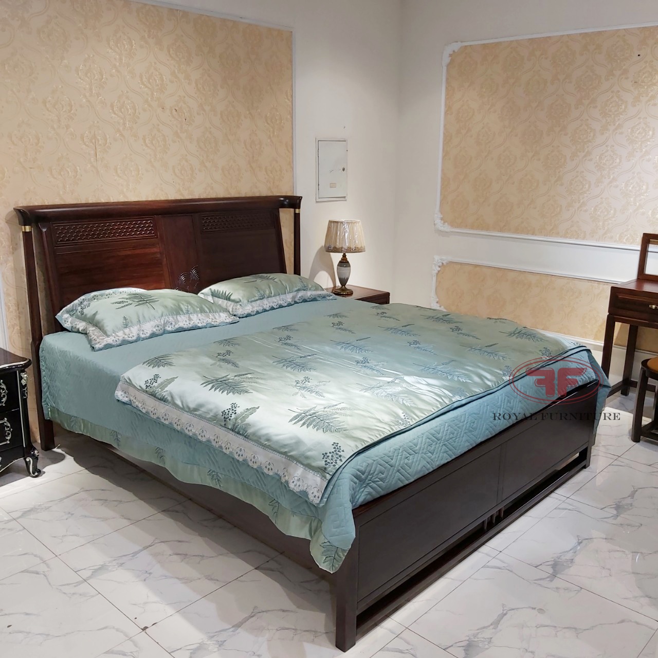 Giường ngủ 1m8x2m indochine 9801 chất liệu gỗ tự nhiên