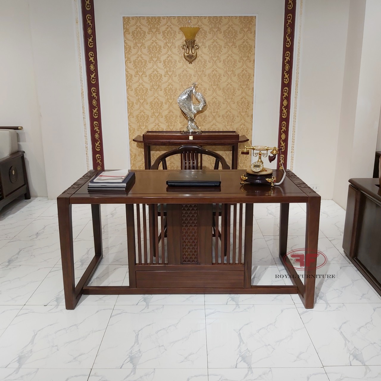 Bàn làm việc Indochine 1m6 chất liệu gỗ cẩm ni 9801