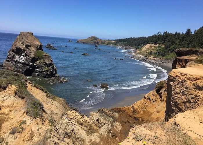 10 bãi biển đẹp có chi phí tốt 5