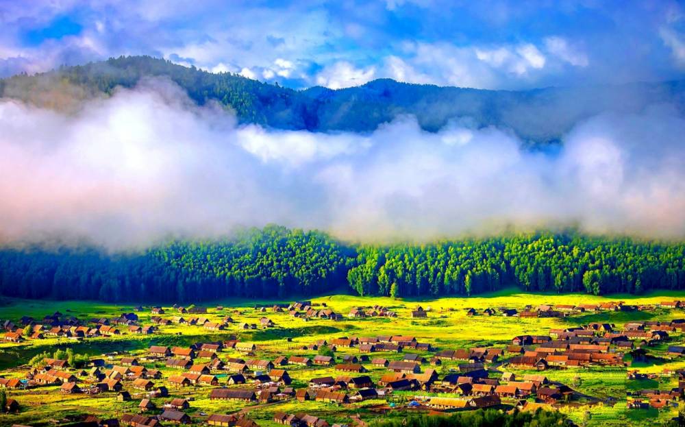 Làng Hòa Mộc - Hemu Village Bắc Tân Cương sáng sớm mờ sương