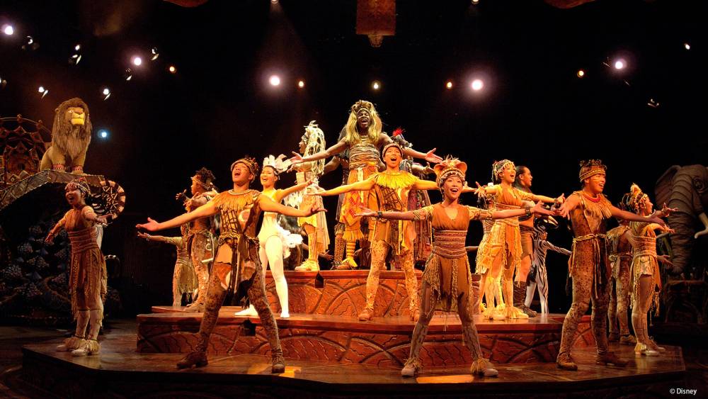 Bỏ túi bí kíp vi vu Disneyland Hồng Kông sống ảo, chơi chất, ăn ngon ảnh 7