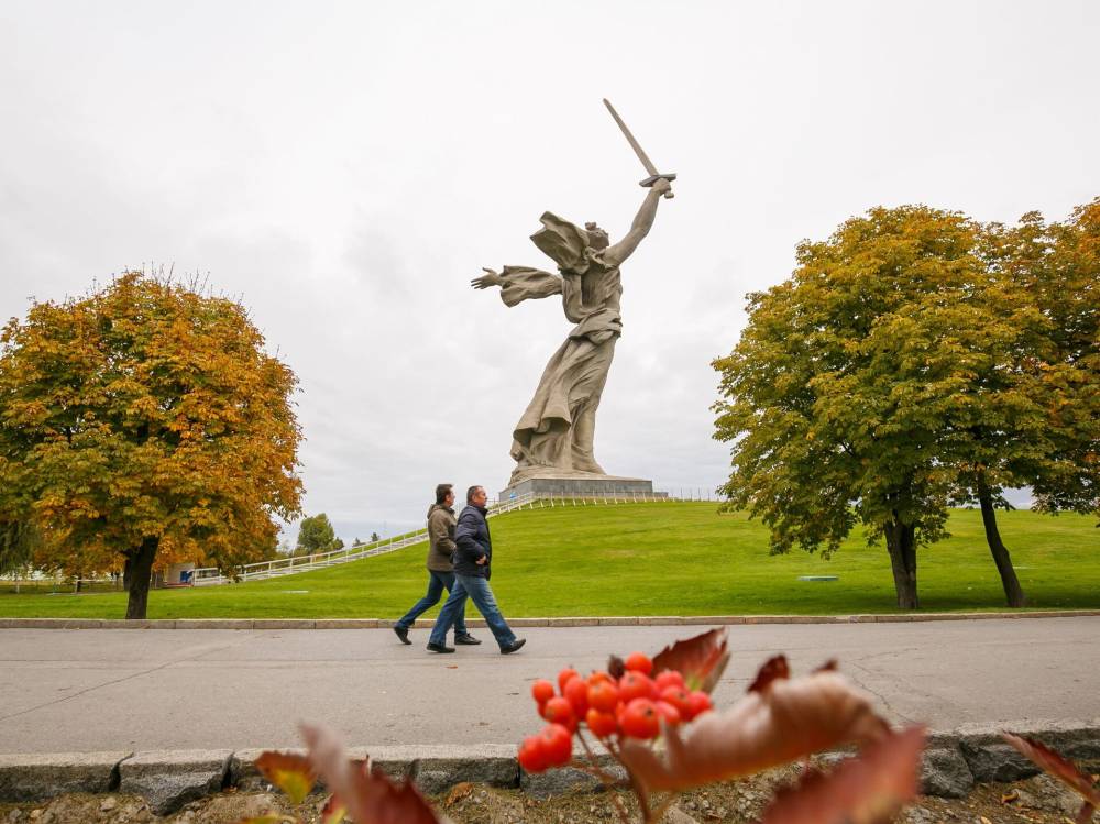 Đắm say sắc thu vàng lá đỏ rực rỡ ở xứ sở Bạch Dương ảnh 10